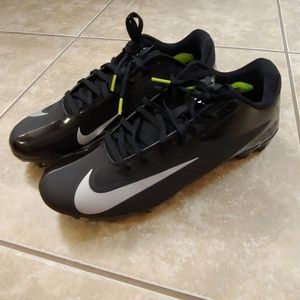 Nike Vapor Elite Cleats NWOT